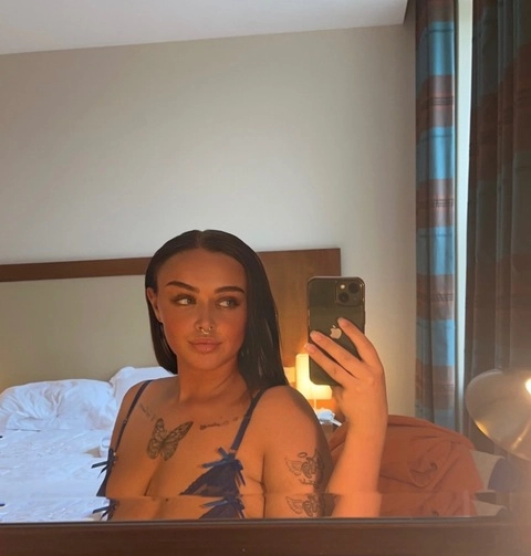 Clo✌️ OnlyFans Picture