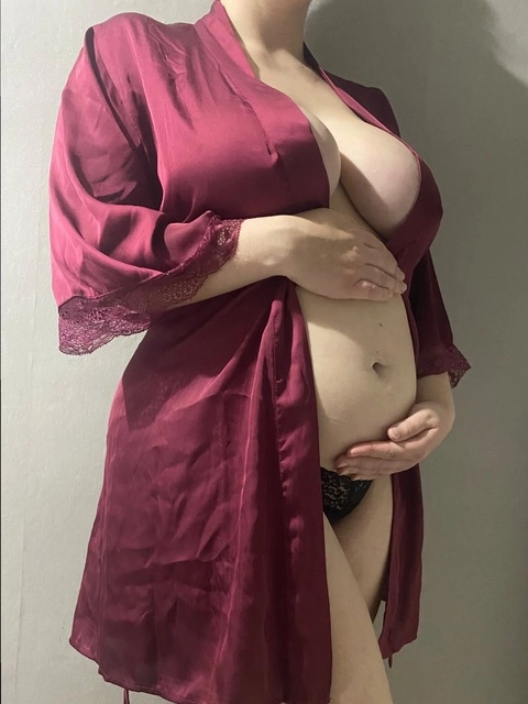 Rosie ~ Mommy 🤱 NO PPV OnlyFans Picture