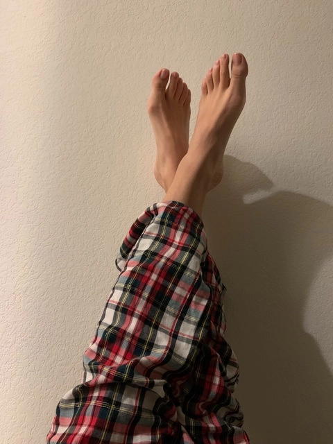Feet by Marina