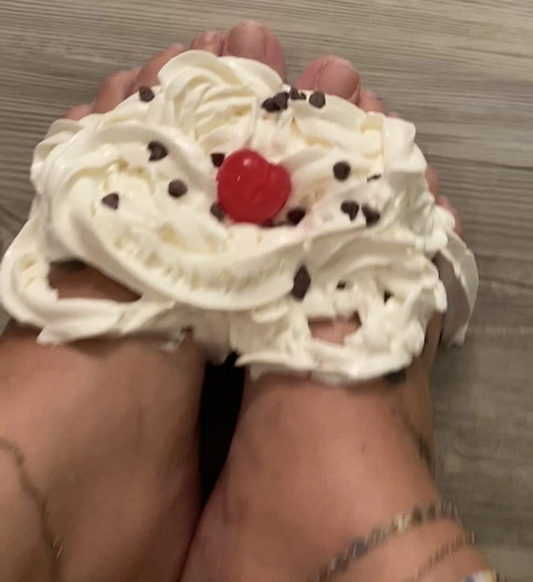 TheFeetQueen_90 OnlyFans Picture