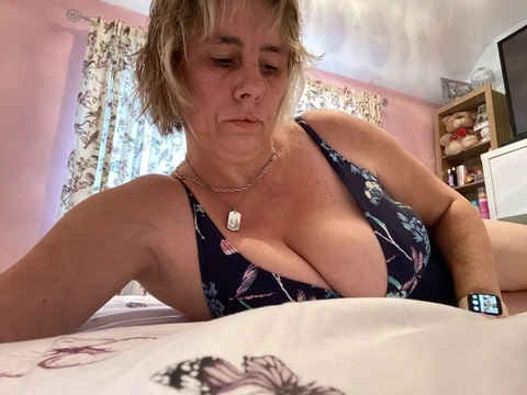 Naomi OnlyFans Picture