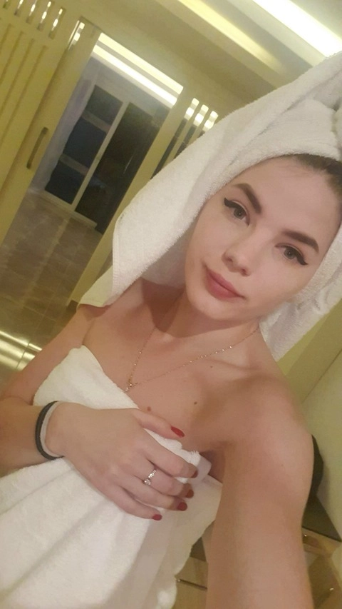 NIKA OnlyFans Picture