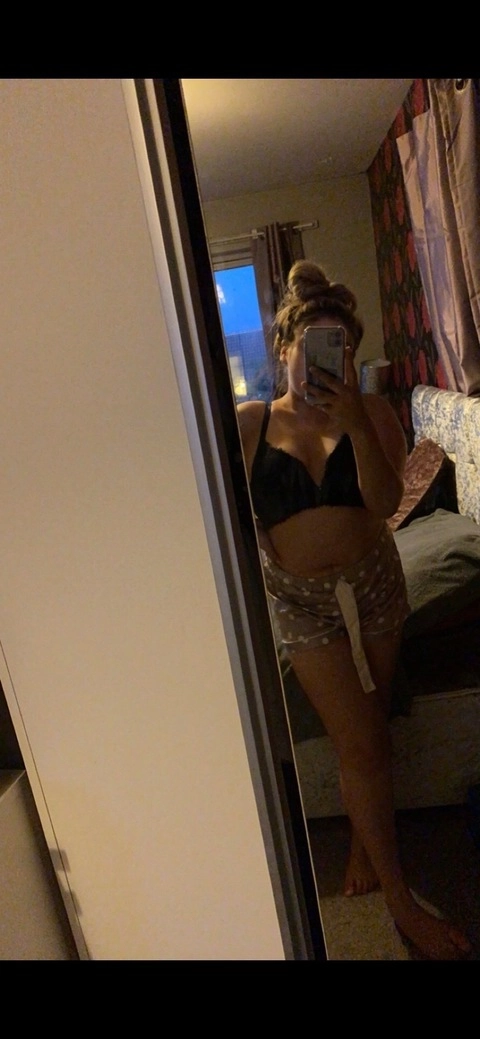 Georgia OnlyFans Picture