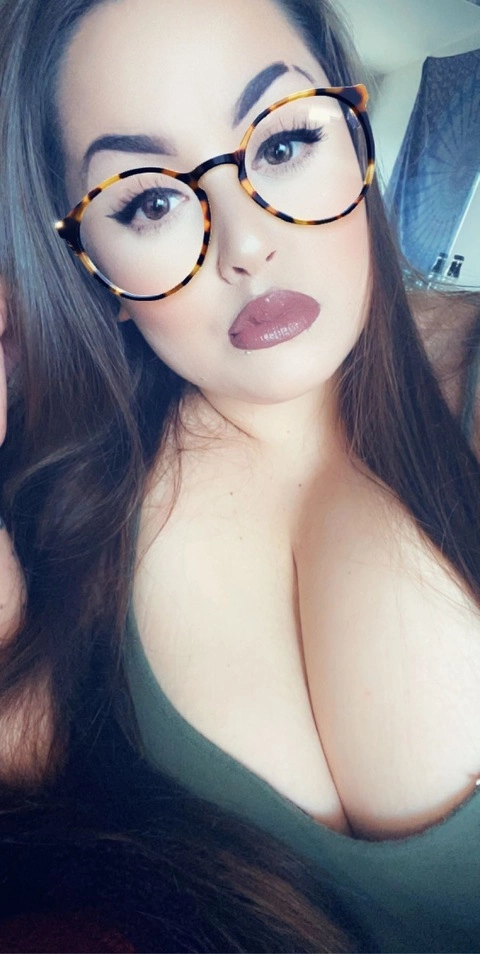 Kendall Raee OnlyFans Picture