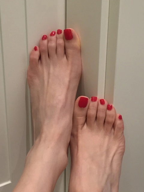 Worship My Tiny Feet