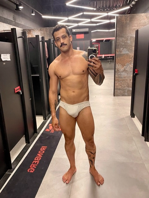 Pedro Surf OnlyFans Picture