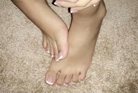 realpr3ttytoes OnlyFans Picture