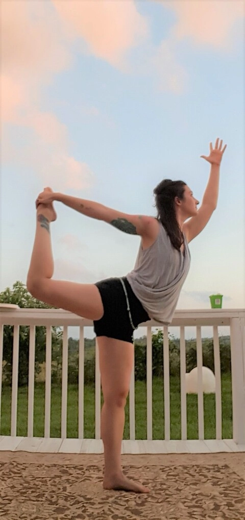 INTEGRAL YOGA with Lauren Love OnlyFans Picture