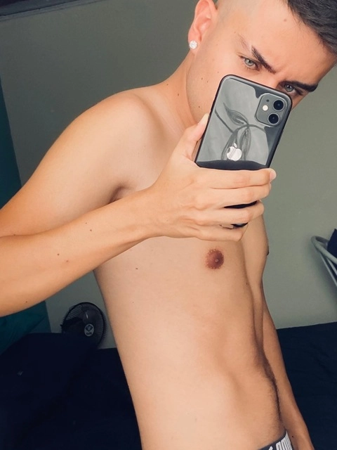 Santiago OnlyFans Picture