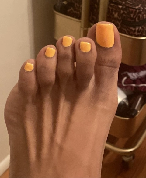 Pretty10Toes&Tits OnlyFans Picture