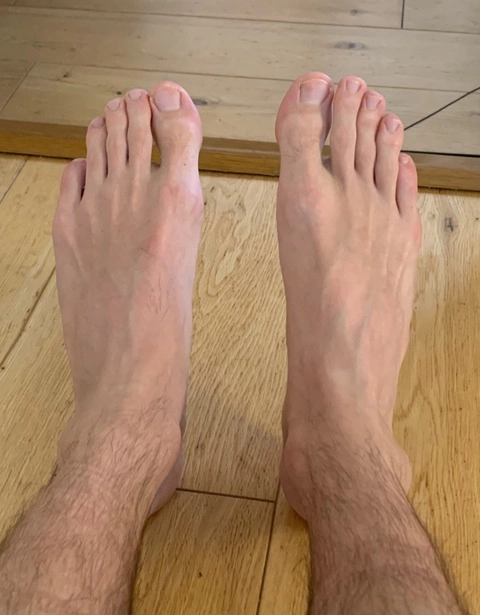 Parisian Feet