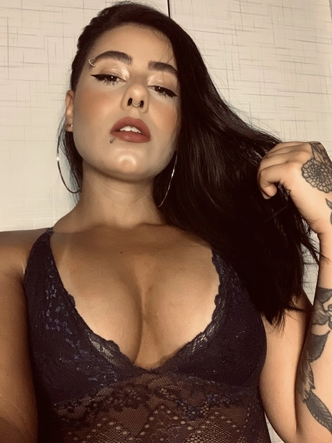 Fntslia OnlyFans Picture