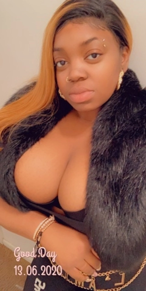 Blk Goddess 💗 OnlyFans Picture