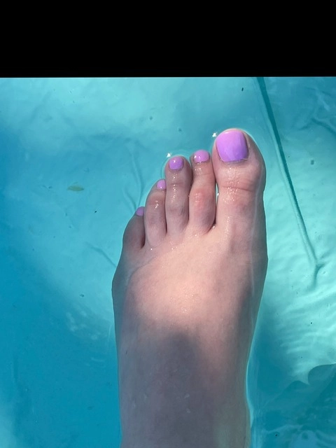 Monkey Toes Only OnlyFans Picture