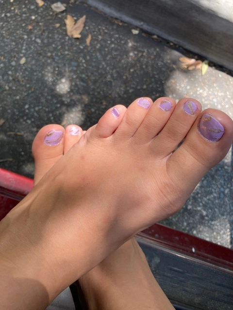 Sexy Toe Nails Girl