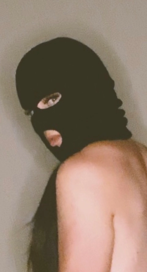 Tennessee’s Masked Hunny OnlyFans Picture