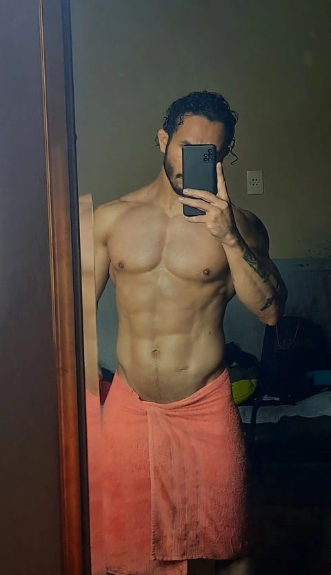 𝐋𝐀𝐓𝐈𝐍 𝐉𝐔𝐈𝐂𝐘 𝐂𝐎𝐂𝐊🔞 OnlyFans Picture