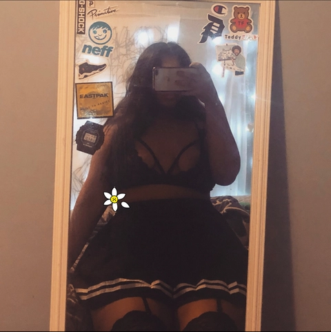 LeezyyXO OnlyFans Picture