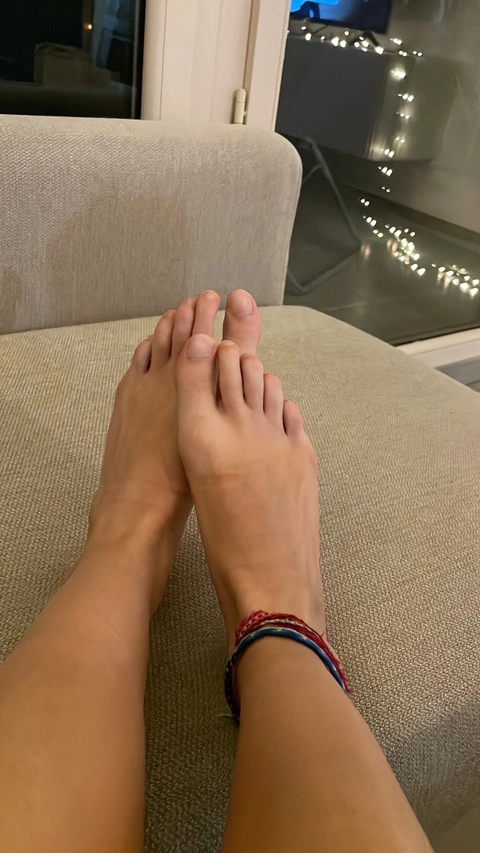 Loufeet OnlyFans Picture