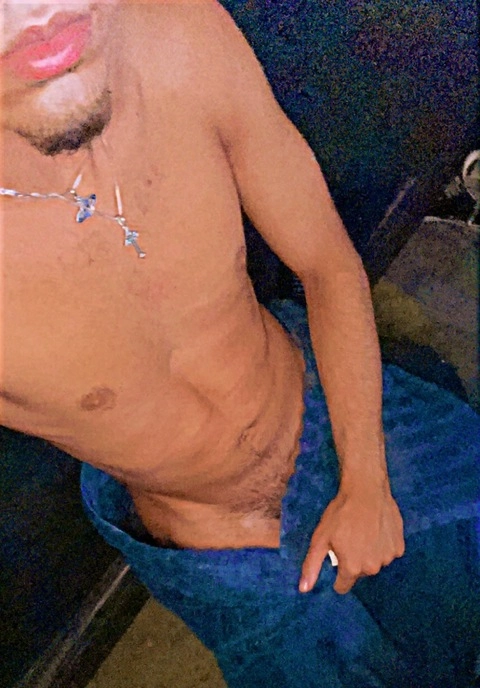 ℝ OnlyFans Picture