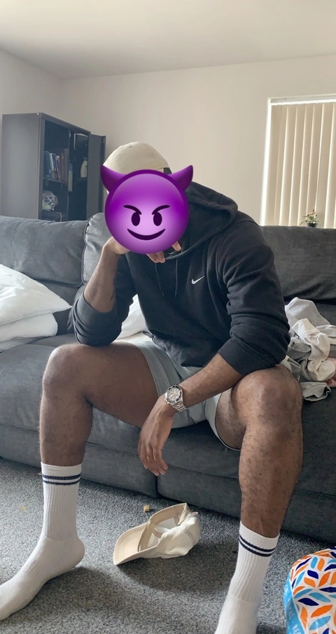 Discreet Black lad OnlyFans Picture