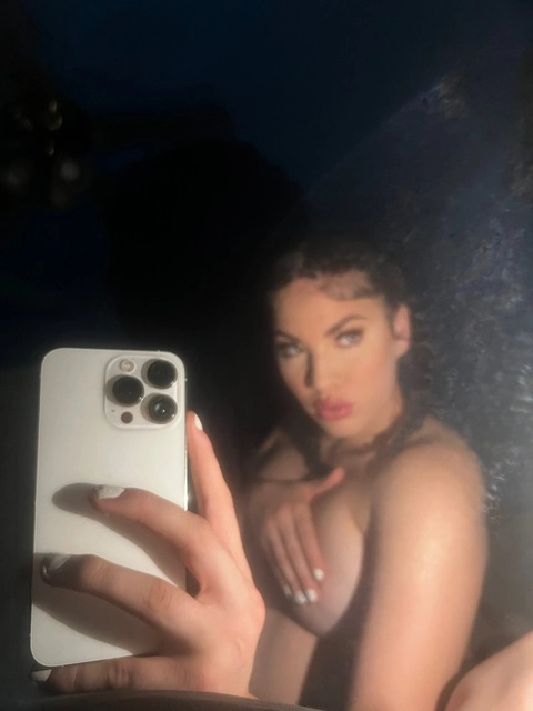 Vennsa OnlyFans Picture