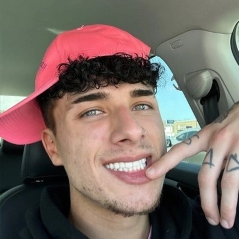 ethan ? OnlyFans Picture