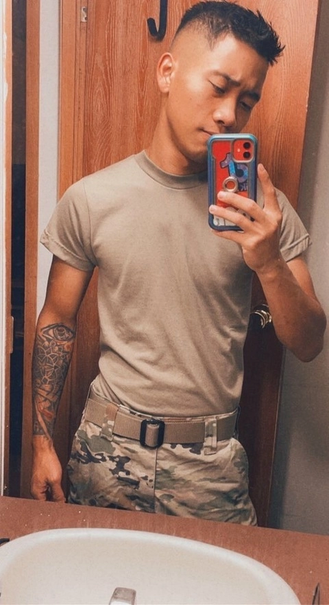 ArmyGuyC12 OnlyFans Picture