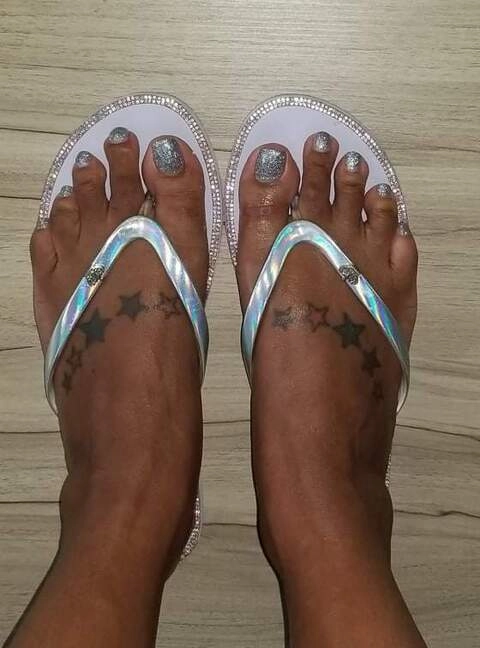 Ms Pretty-Feet-1012 OnlyFans Picture