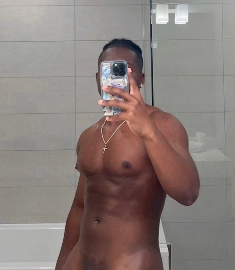 ChrisHasABigFREE OnlyFans Picture