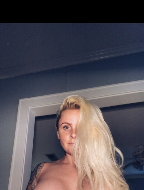 💜 _Avril_2.0_ 💜 OnlyFans Picture