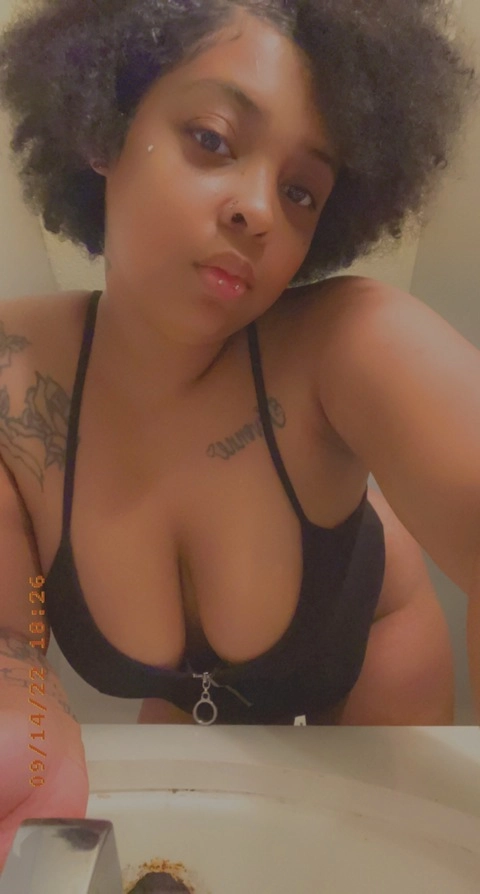 ExoticRedd OnlyFans Picture