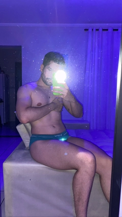 Guilherme Colzani OnlyFans Picture