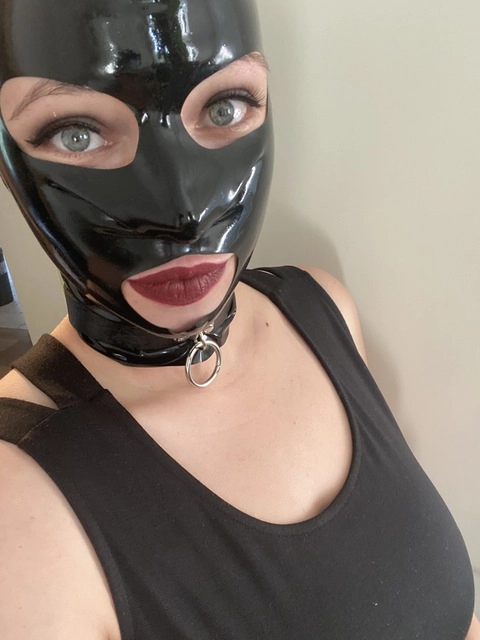 german.latex.girl♥ OnlyFans Picture