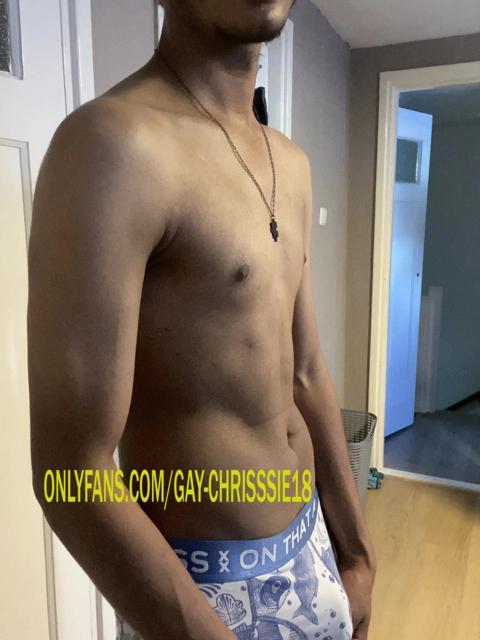 Gay Chrisssie18 🇳🇱 Free