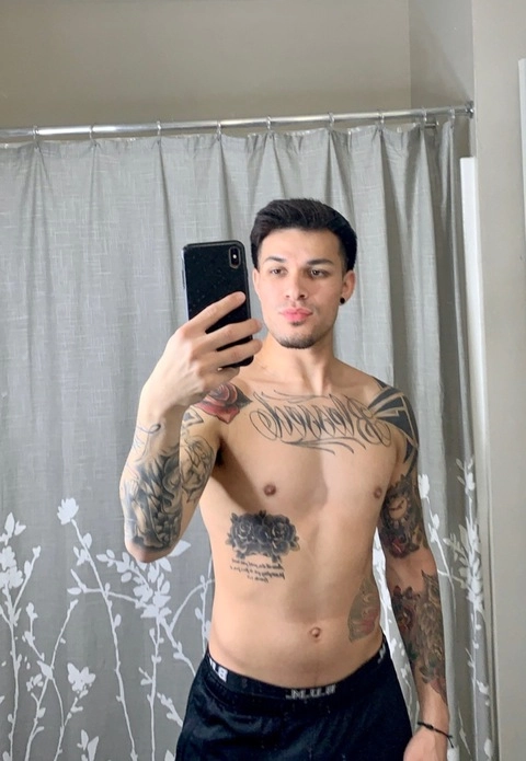 Manny michael OnlyFans Picture