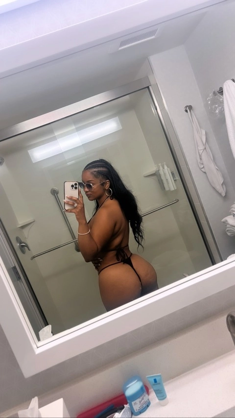 Exotic 🧚🏽‍♀️ OnlyFans Picture