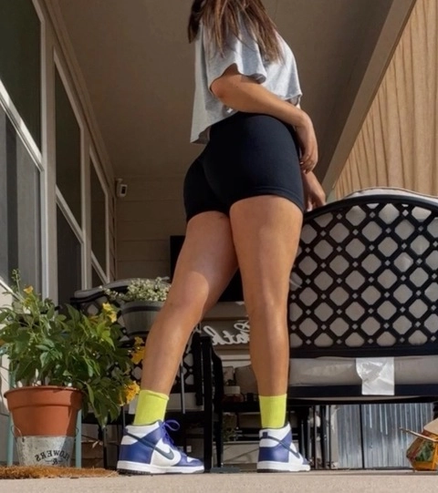 @CheeksandSneaks OnlyFans Picture