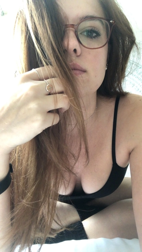 molly miller OnlyFans Picture