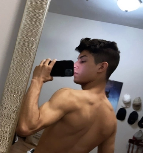 Luis OnlyFans Picture