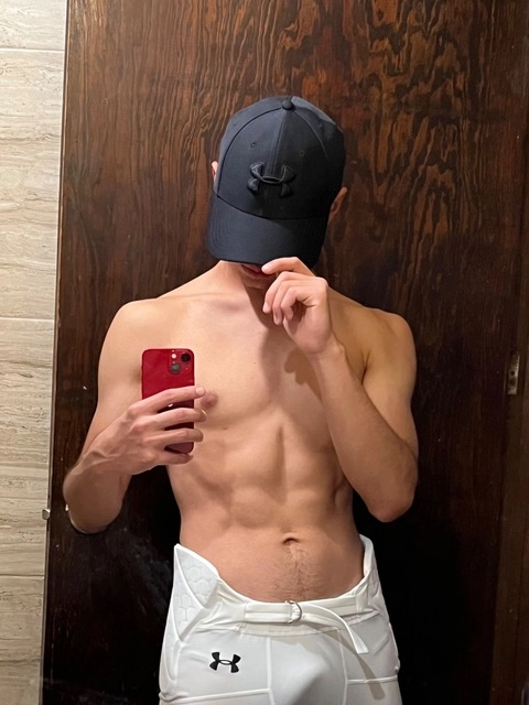 Leo Cervenka OnlyFans Picture