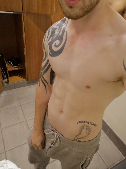 DAN OnlyFans Picture