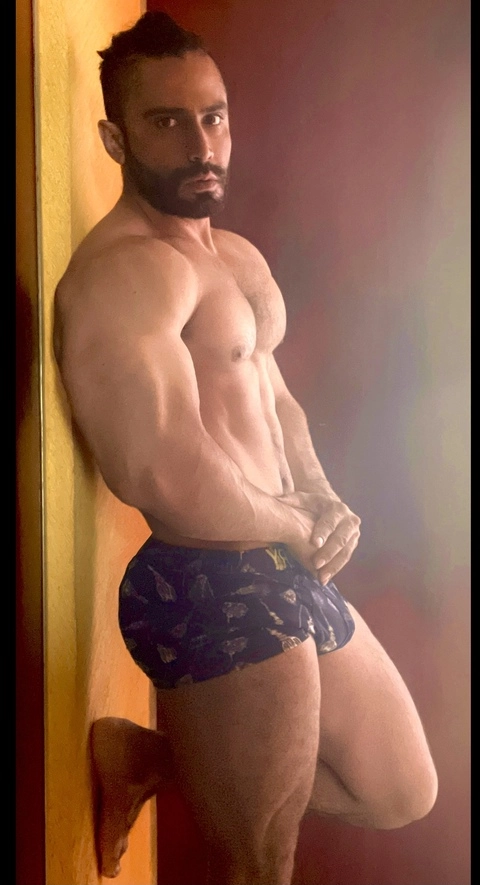 Manny raygoza OnlyFans Picture