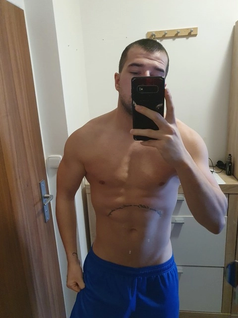 LR93 OnlyFans Picture