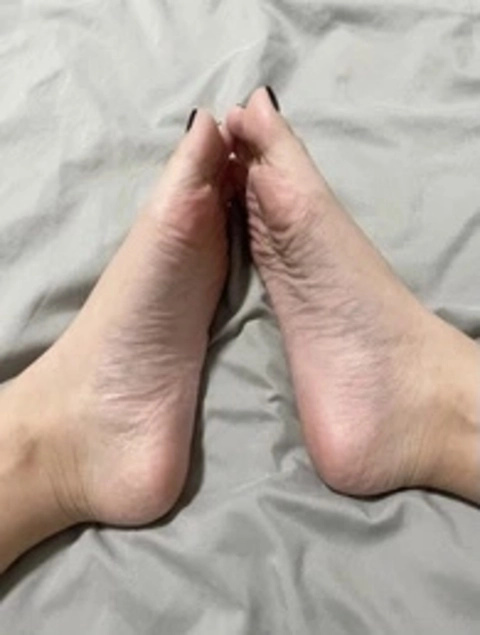 FeetBae13 OnlyFans Picture