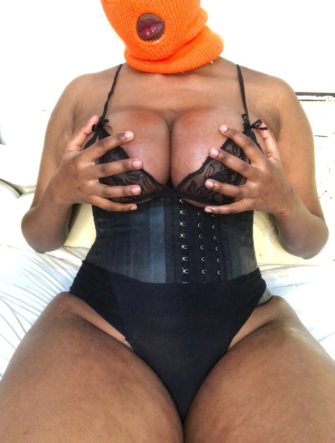 Bigtitti3barbie OnlyFans Picture