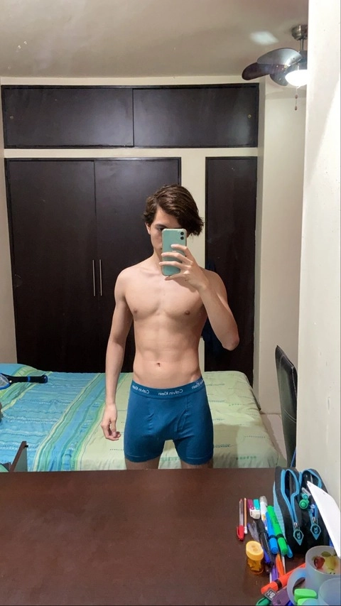 Twink Twonk Andres Chavito OnlyFans Picture