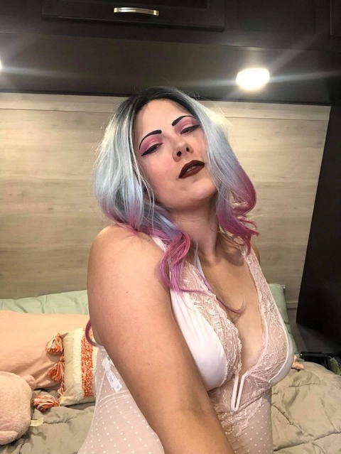 Sapphire Skye OnlyFans Picture