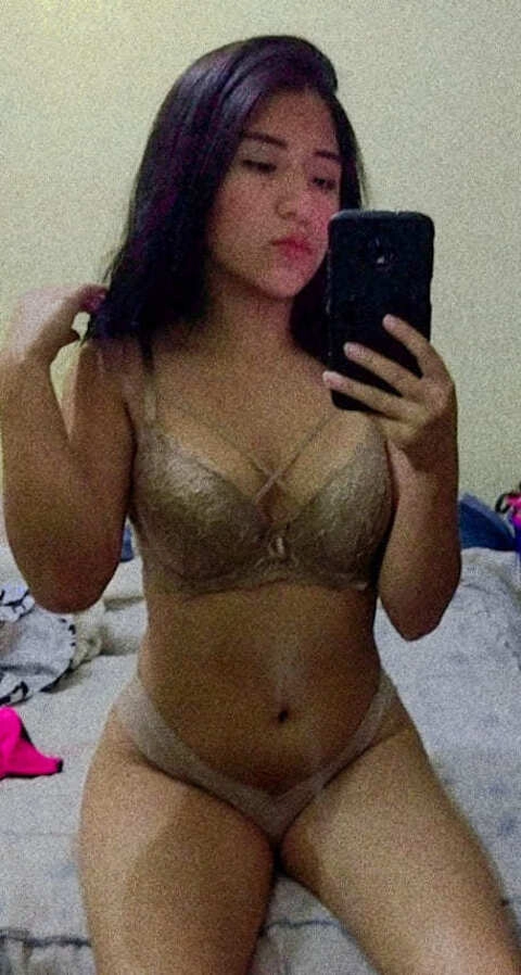 Evelyn Santillan OnlyFans Picture