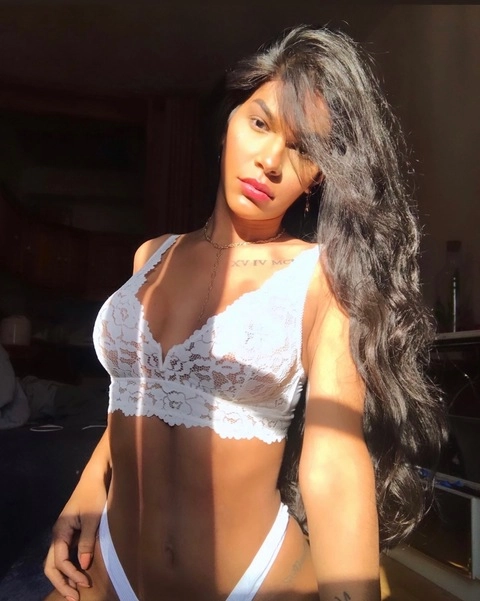 Allana santos OnlyFans Picture